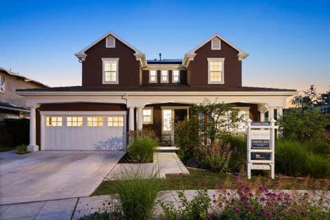 Featured picture for the property ML82009098