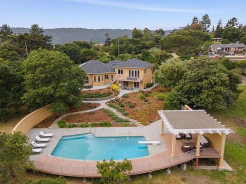 Photo of 140 Ridgeway Road, WOODSIDE, CA 94062 (MLS # ML82041471)