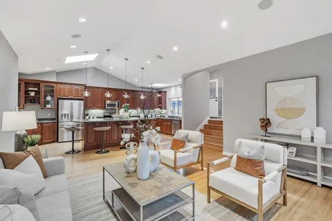 241 42nd Avenue, San Mateo, CA 94403 - #: ML82021452