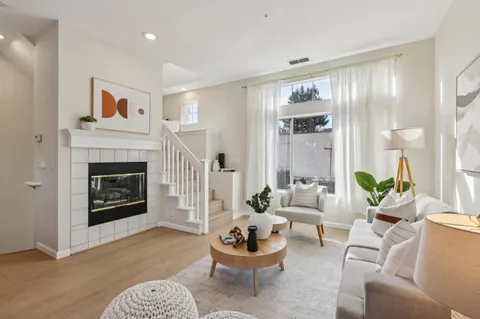 979 Pinto Palm Terrace Unit 45, Sunnyvale, CA 94087 - #: ML82031961