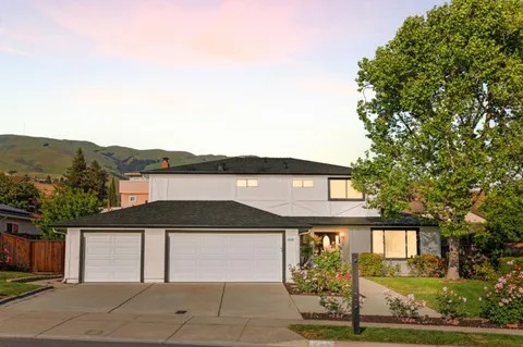 2236 N Park Victoria Drive, Milpitas, CA 95035 - #: ML82000306