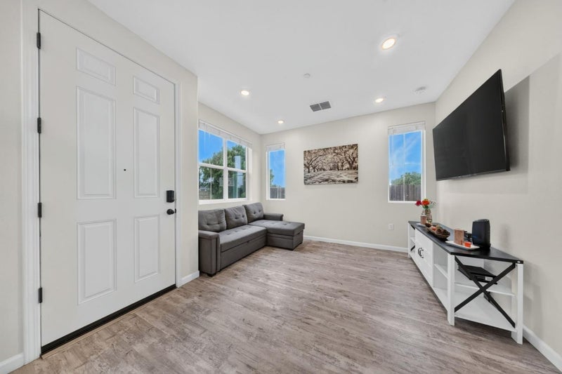 1180 Julia Circle