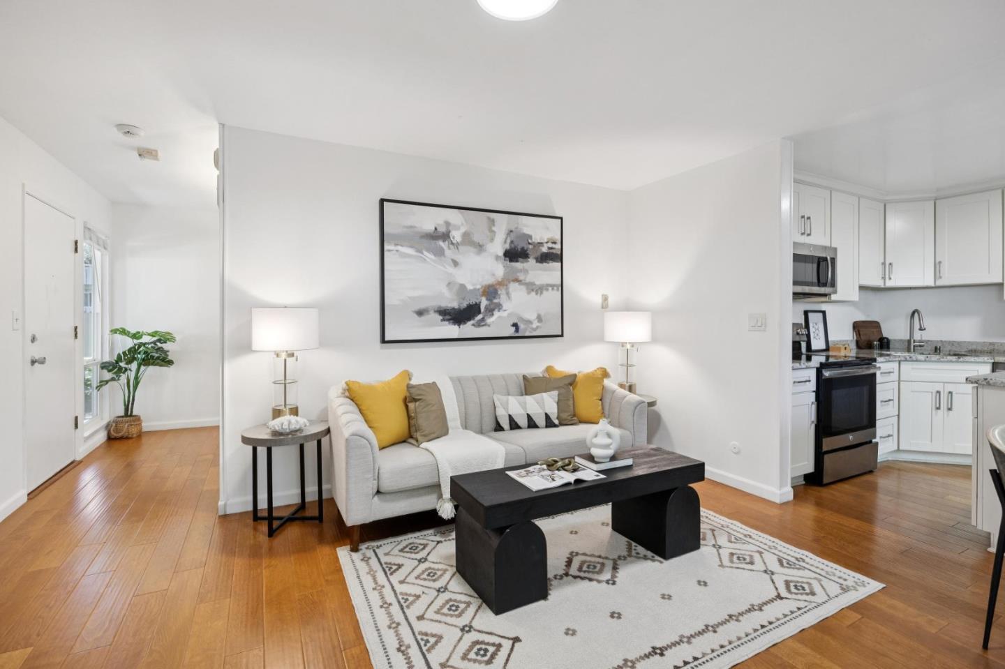 255 South Rengstorff Avenue 161