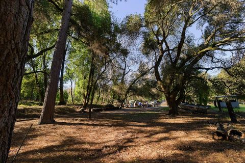 Photo of 515 Lockhart Gulch Road, SCOTTS VALLEY, CA 95066 (MLS # ML82028144)