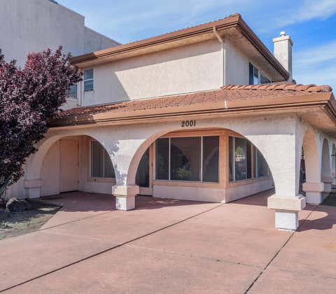 Tiny photo for 2001 Broadway Avenue, SAN PABLO, CA 94806 (MLS # ML82056742)