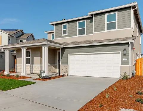 MLS: ML81984365