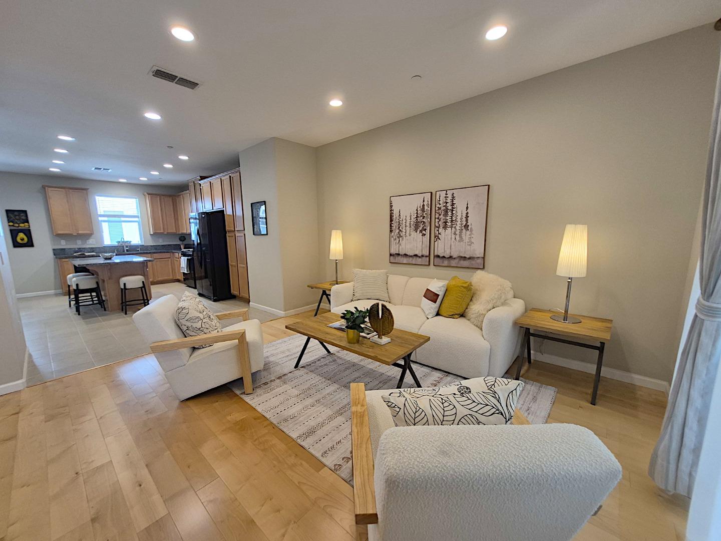 2731 Viterbo Court 4