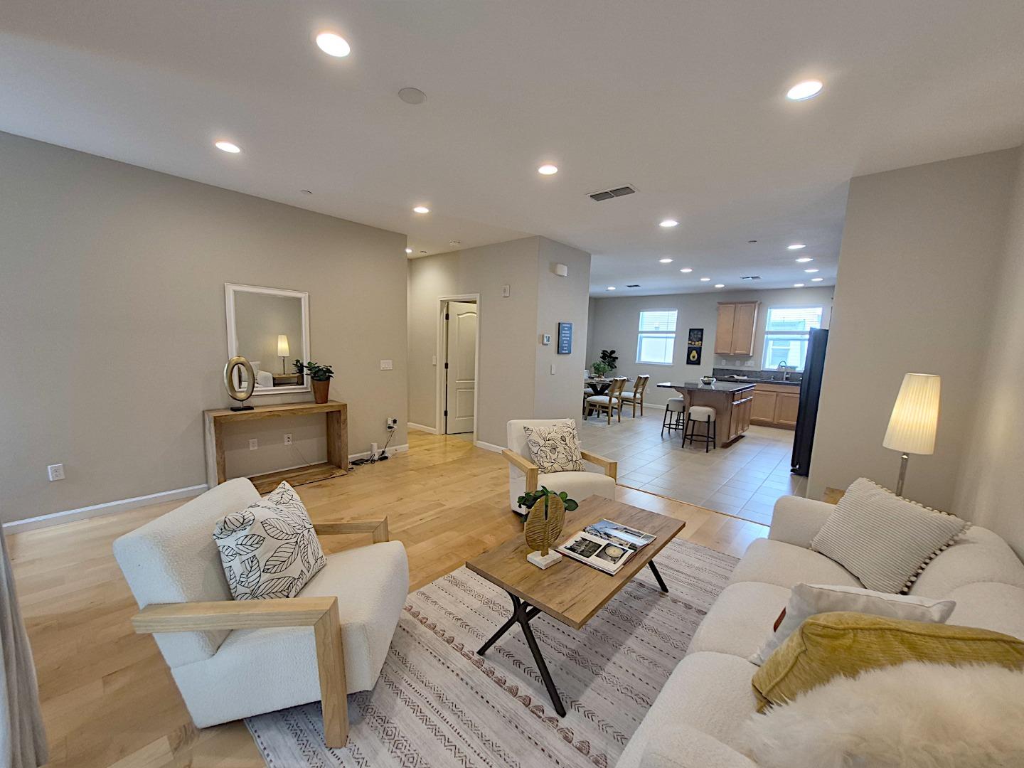 2731 Viterbo Court 4