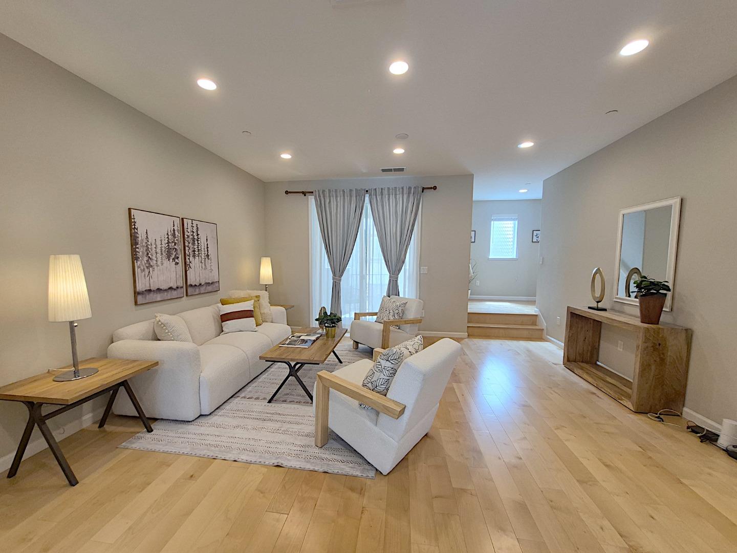 2731 Viterbo Court 4