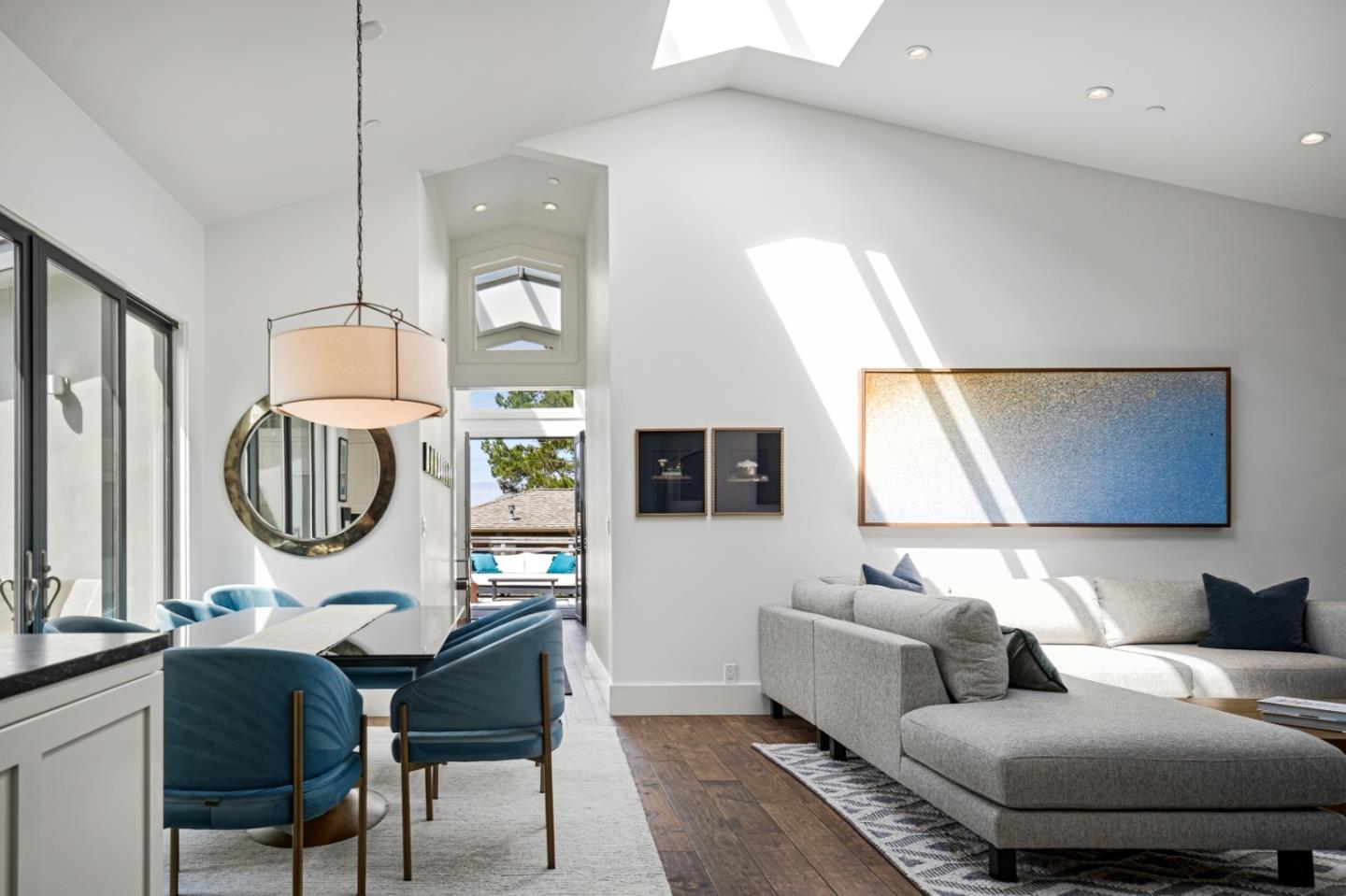 0 Lobos, 4 NW of 1st Ave.