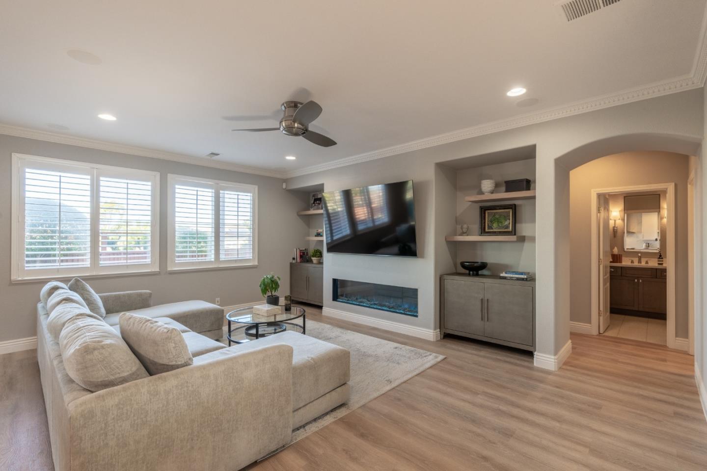 4460 Ocean Heights Court