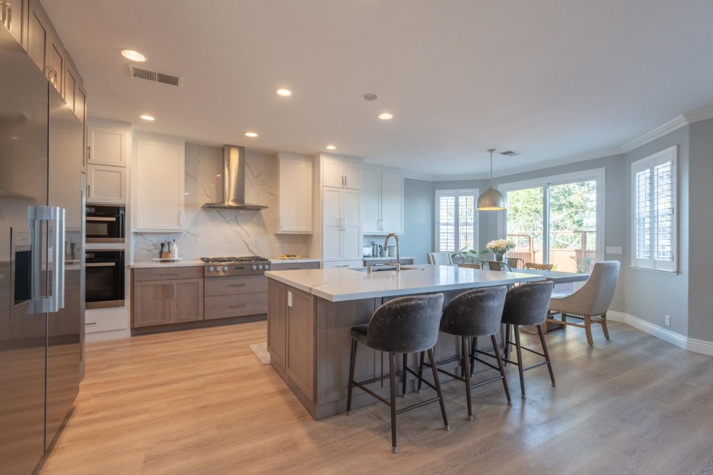 4460 Ocean Heights Court