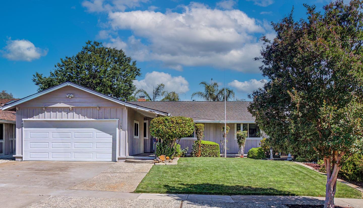 1631 Petri Place