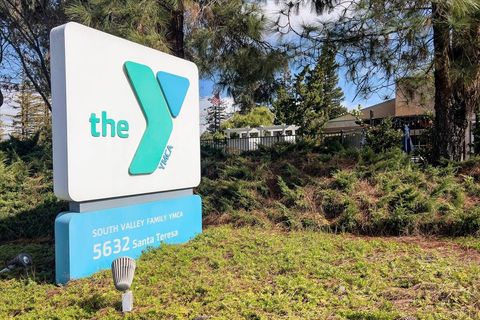 Tiny photo for 5663 Calmor Avenue #3, SAN JOSE, CA 95123 (MLS # ML82035975)