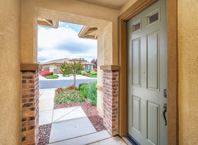 9269 Red Thistle Court