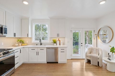 Tiny photo for 1555 Alma Street, Palo Alto, CA 94301 (MLS # ML82036328)