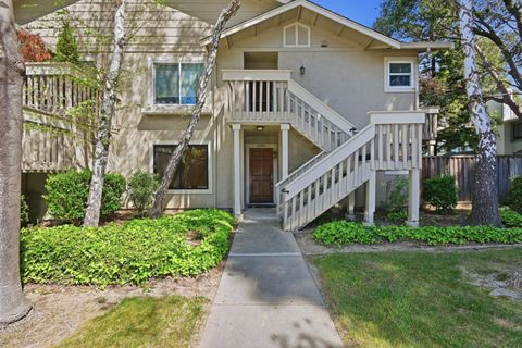 Photo of 34581 Pueblo Terrace, FREMONT, CA 94555 (MLS # ML82036757)