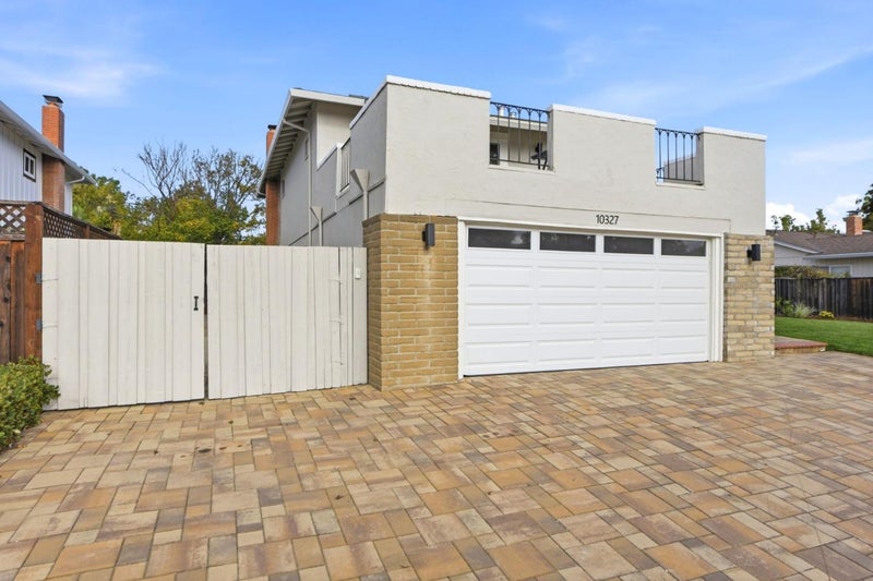 10327 Cold Harbor Avenue