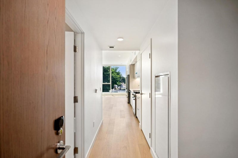 188 West Saint James Street 10308