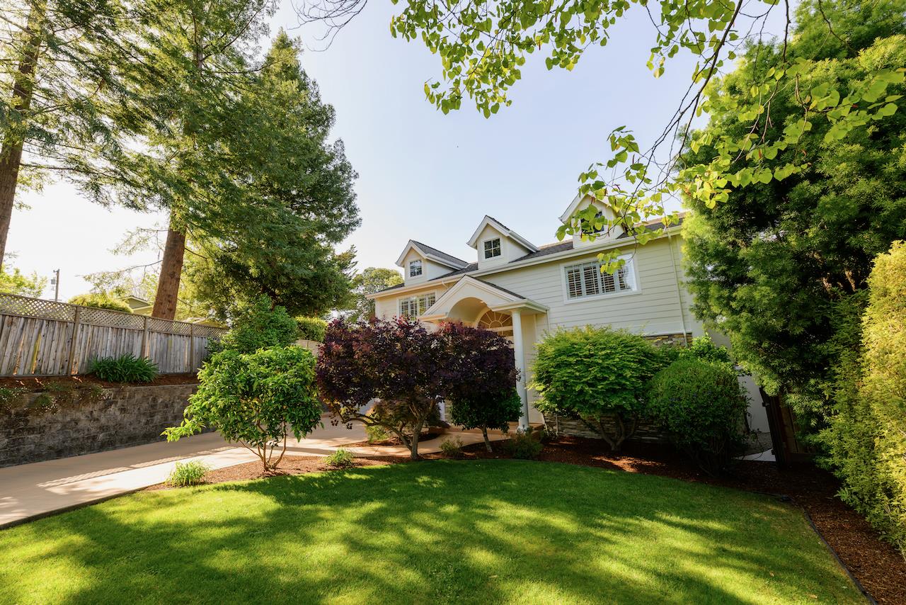 26 Torrey Oaks Court