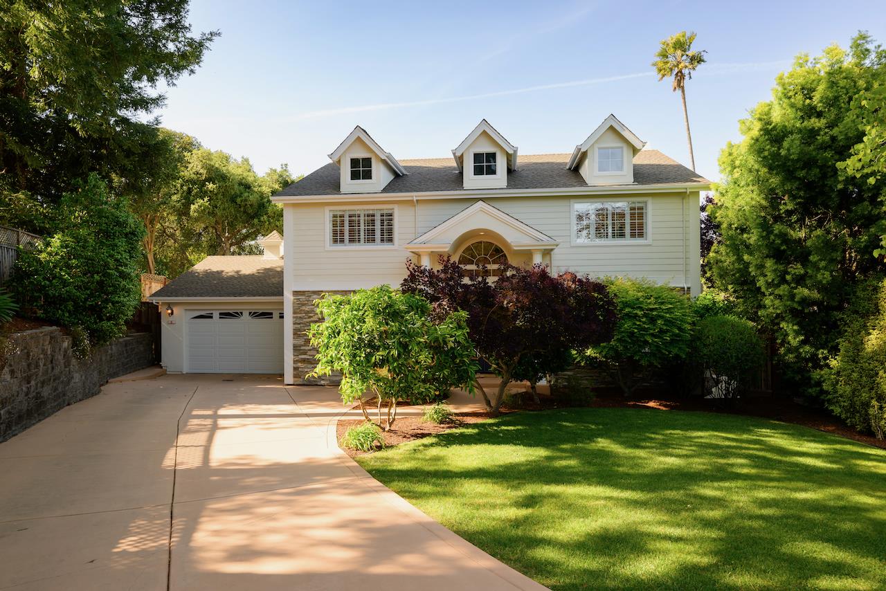 26 Torrey Oaks Court