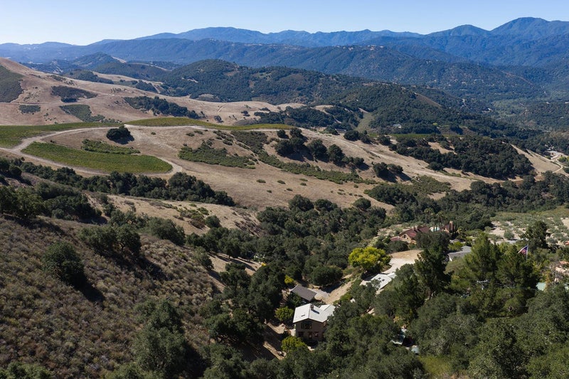 407 El Caminito Road