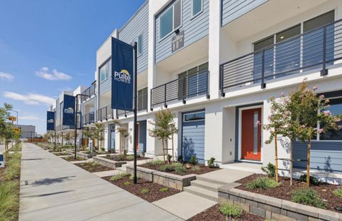 Photo of 1357 Lilac Way, MILPITAS, CA 95035 (MLS # ML82029871)