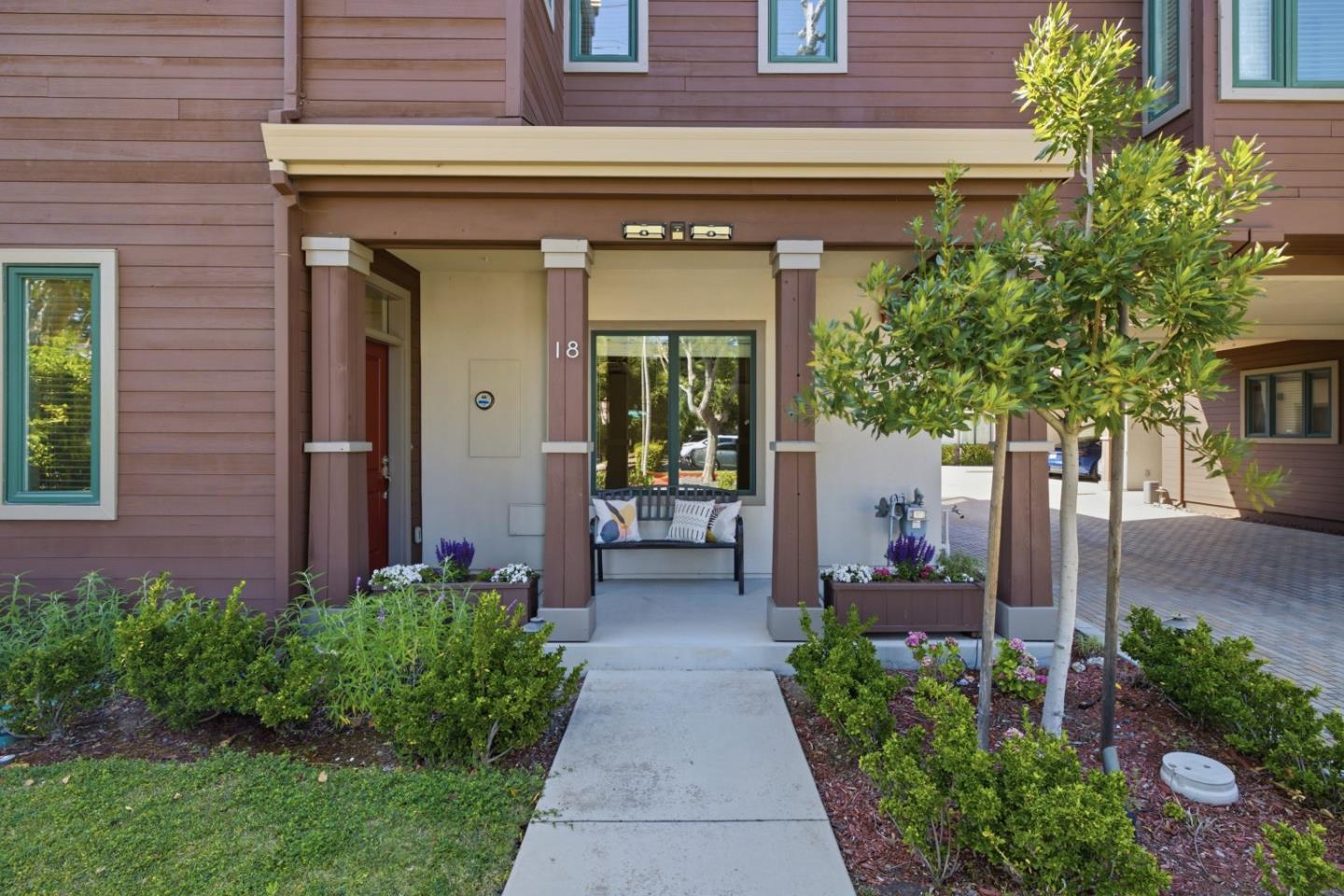 18 Barneson Avenue