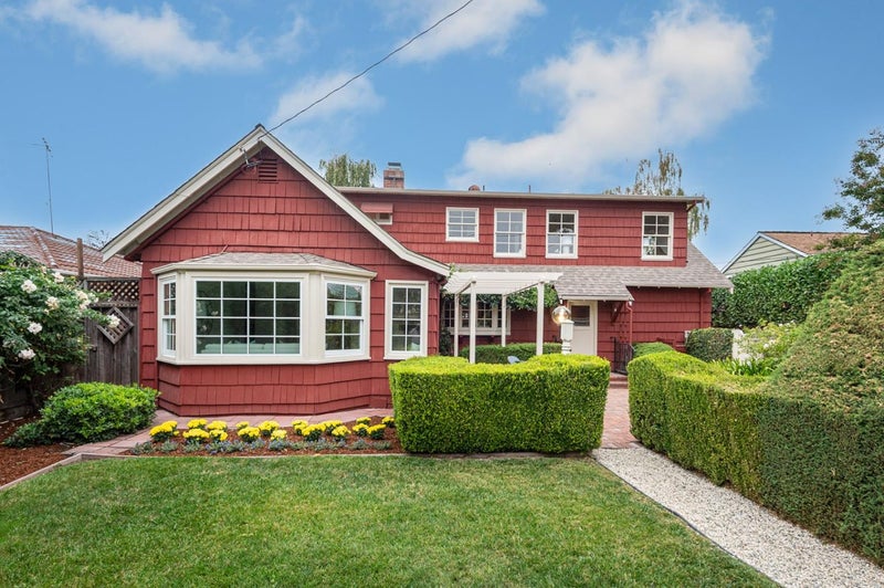 950 Camino Drive