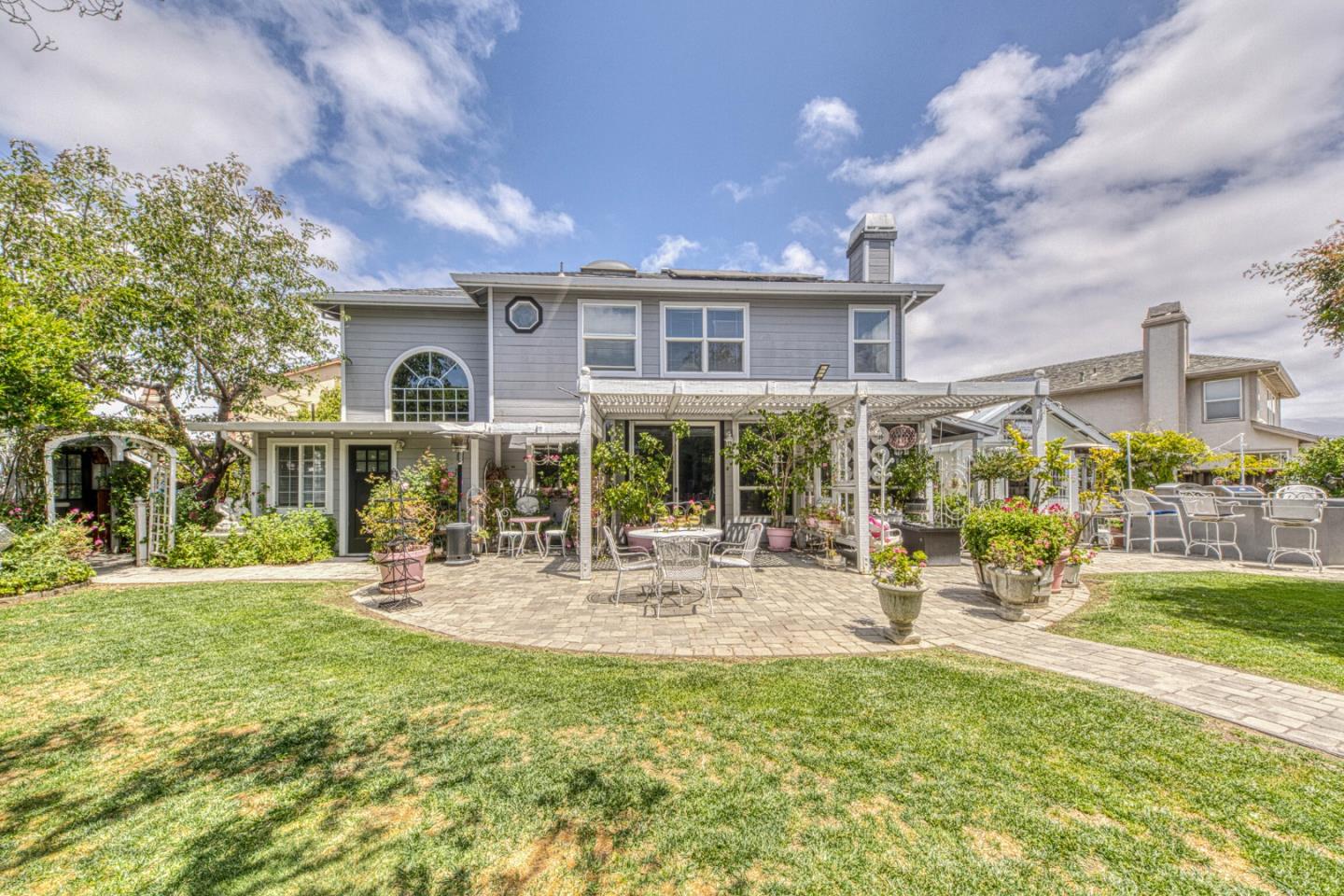 11 Newington Circle