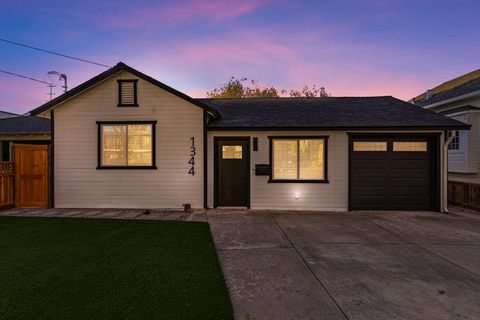 Tiny photo for 1344 Jackson Street, SANTA CLARA, CA 95050 (MLS # ML82028839)