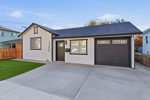 Tiny photo for 1344 Jackson Street, SANTA CLARA, CA 95050 (MLS # ML82028839)