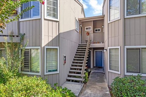 Tiny photo for 3489 Wine Barrel Way, SAN JOSE, CA 95124 (MLS # ML82025811)