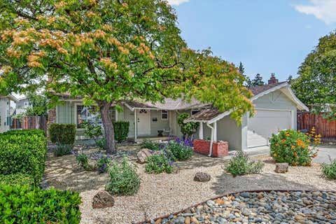 Photo of 2653 Ralston Court, SANTA CLARA, CA 95051 (MLS # ML82049623)