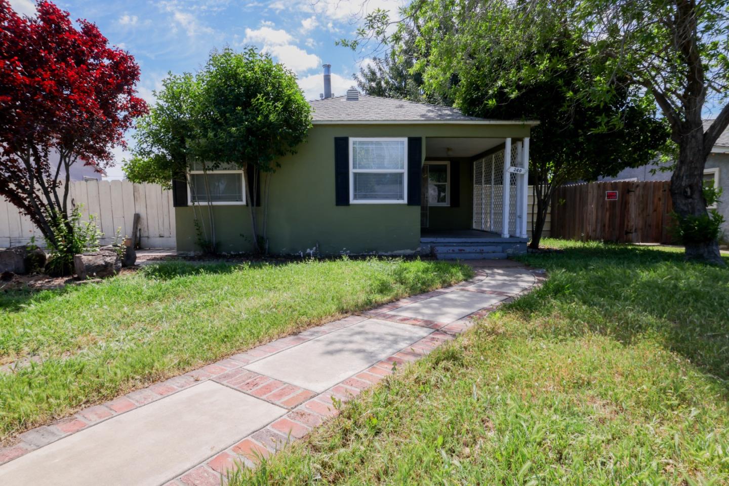 Photo 1 of 21 — 360 East 19th Street, MERCED, CA 95340