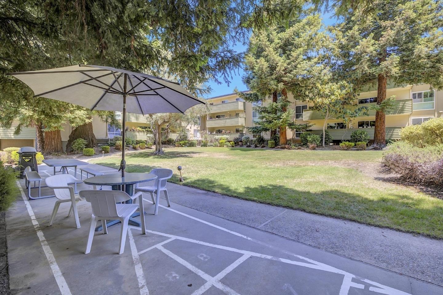 1031 Crestview Drive