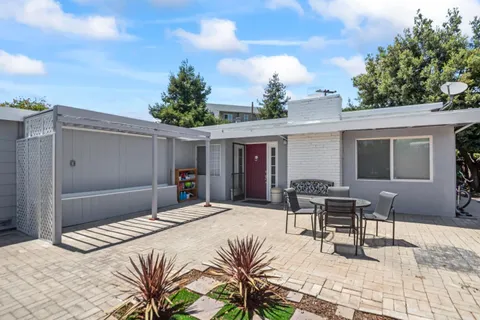 MLS: ML82053386