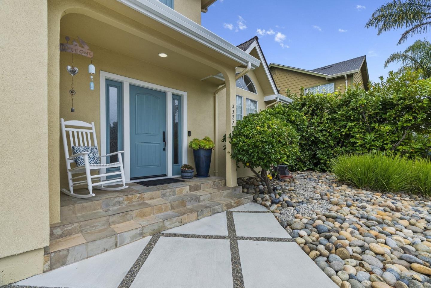 3527 Deanes Lane