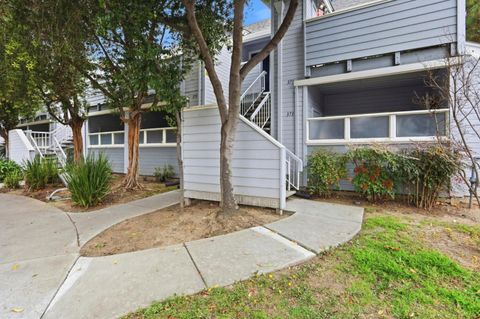 Tiny photo for 373 Shadow Run Drive, San Jose, CA 95110 (MLS # ML82031966)