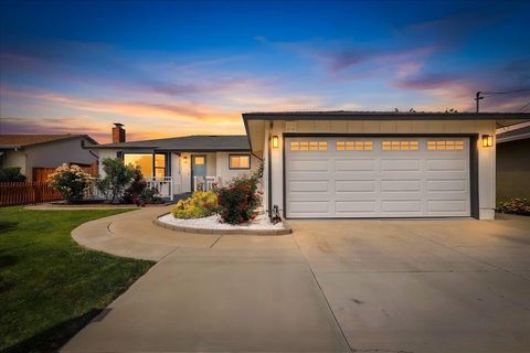 Photo of 36224 Sandalwood Street, NEWARK, CA 94560 (MLS # ML82045458)
