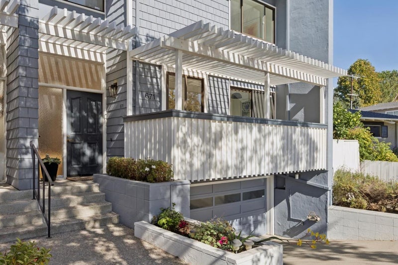671 Fox Court