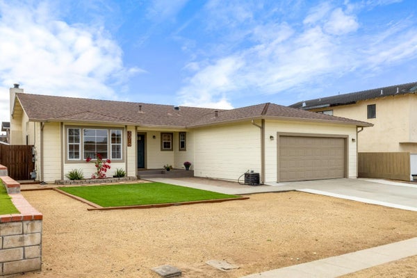 3016 VERA LN, MARINA, CA 93933 - Image 1848256b143d8ee0efd4bb8bb994cdcb/1288866479