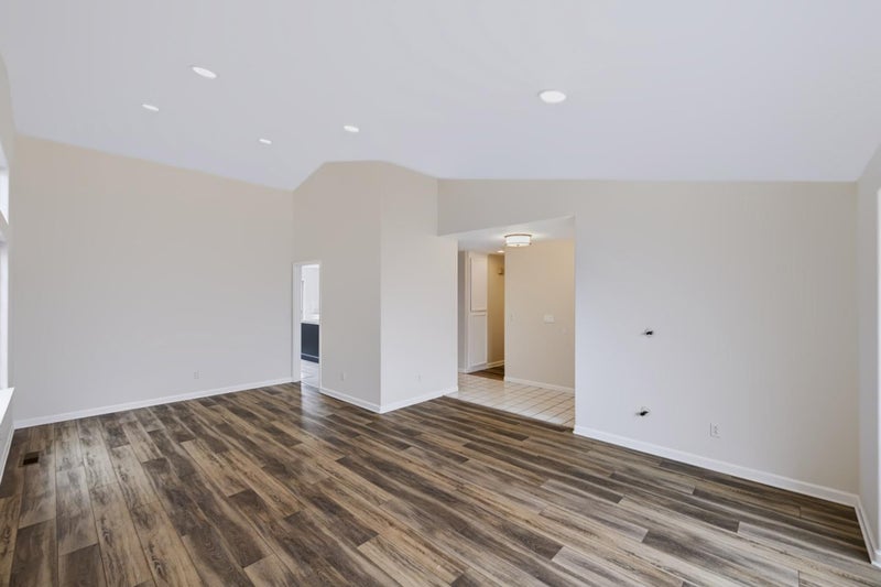 3016 Vera Lane