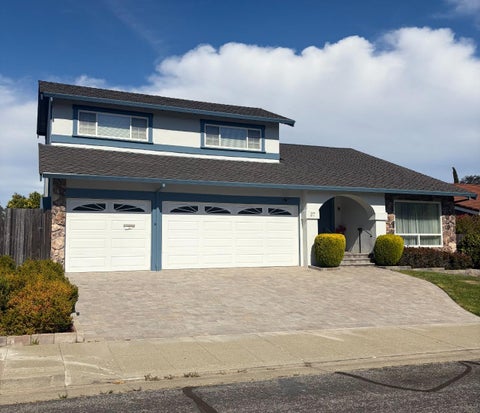 Photo of 27 Condon Court, SAN MATEO, CA 94403 (MLS # ML82065358)