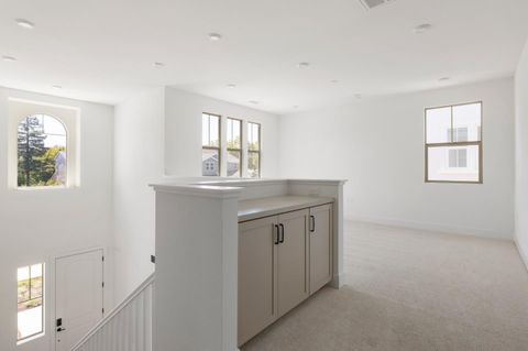 Tiny photo for 7376 Ailes Court, GILROY, CA 95020 (MLS # ML82031529)