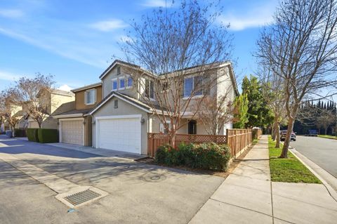 Tiny photo for 7902 English Oak Circle, GILROY, CA 95020 (MLS # ML82036882)