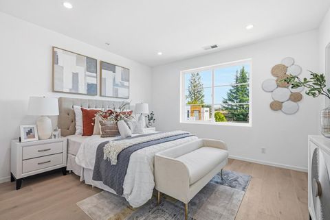 Tiny photo for 418 Gabilan Street, LOS ALTOS, CA 94022 (MLS # ML82045383)