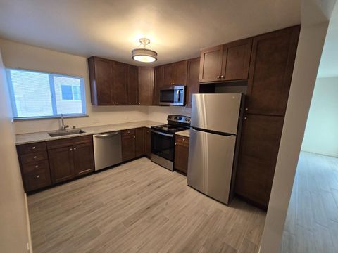 Tiny photo for 22 Linden Avenue #2, San Bruno, CA 94066 (MLS # ML82028968)