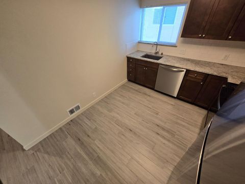 Tiny photo for 22 Linden Avenue #2, San Bruno, CA 94066 (MLS # ML82028968)