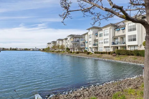 100 Baltic Circle Unit 128, Redwood City, CA 94065 - #: ML82039526